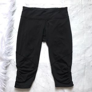 Lululemon Size 8 Crop Workout Leggings